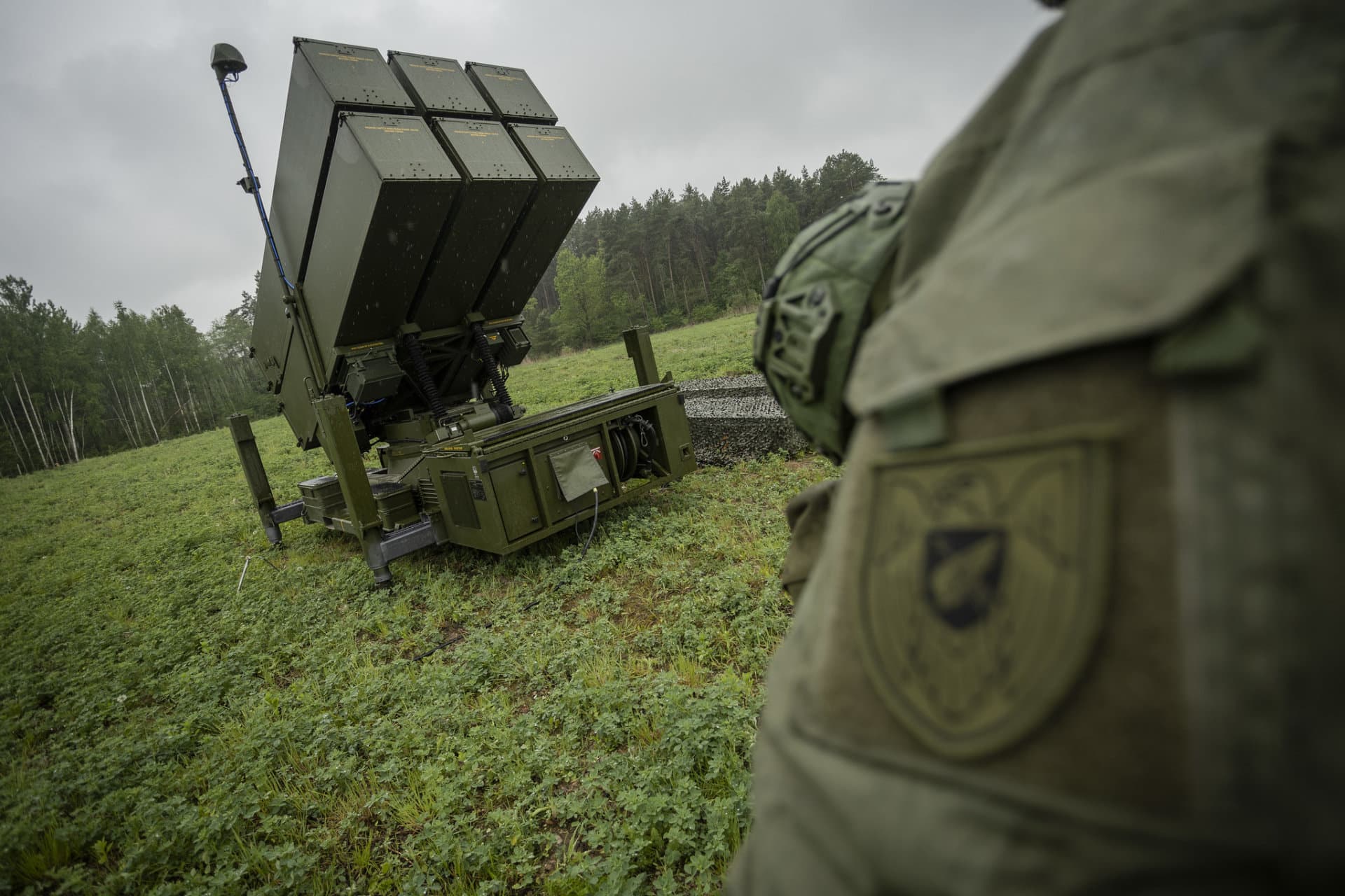 Lithuania receives SENTINEL radars from Latvia to expand NASAMS coverage