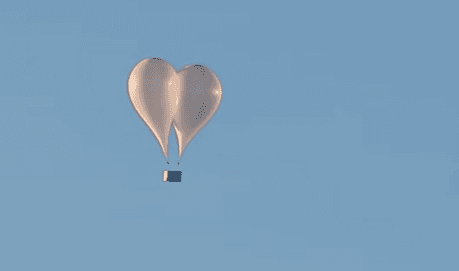 Two smuggling balloons land on Šventoji coast, Lithuania